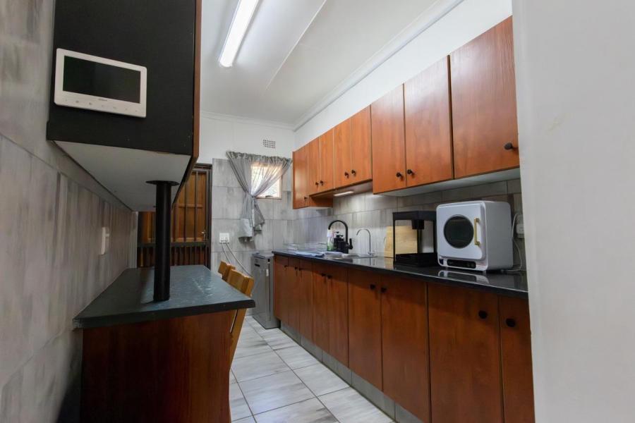 5 Bedroom Property for Sale in Protea Park North West